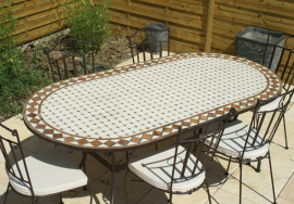 Table jardin mosaïque en fer forgé Table jardin mosaique ovale 200cm Céramique blanche et losanges Argile cuite