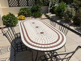 Table jardin mosaïque en fer forgé Table jardin mosaique ovale 200cm Céramique blanche 2 cercles et ses 3 étoiles Argile cuite