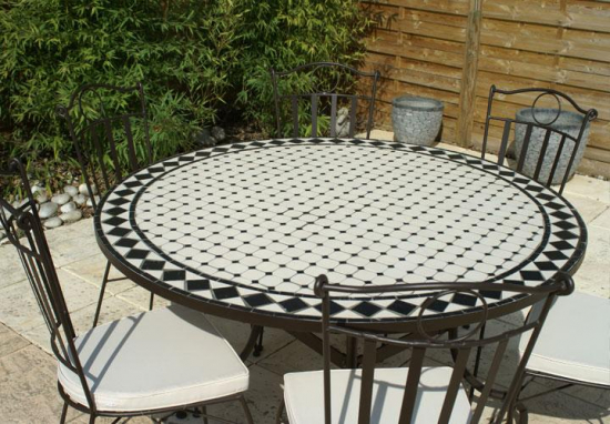 Table jardin mosaïque en fer forgé Table jardin mosaique ronde 130cm Céramique blanche et ses losanges en Ardoise