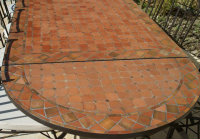Table jardin mosaïque en fer forgé Table jardin mosaique ovale 300cm (table rectangle plus consoles) Terre cuite et losanges Argile cuite