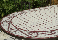 Table jardin mosaïque en fer forgé Table jardin mosaique ovale 200cm Céramique blanche et ses Arabesques en Céramique Rouge