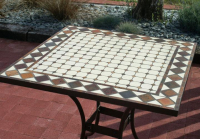Table jardin mosaïque en fer forgé Table jardin mosaique carrée 80cm x 80 cm Céramique blanches ses losange en  Argile