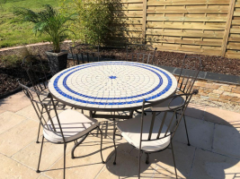Table jardin mosaïque en fer forgé Table jardin mosaique ronde 130cm Céramique blanche 2 Lignes et son étoile en céramique Bleue