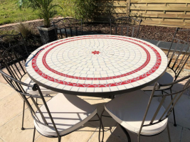 Table jardin mosaïque en fer forgé Table jardin mosaique ronde 130cm Céramique blanche 2 Lignes et son étoile en céramique Rouge