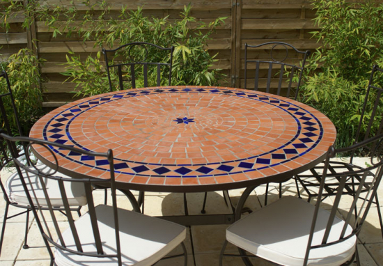 Table jardin mosaïque en fer forgé Table jardin mosaique ronde 110cm Terre cuite losange 1 étoile Bleue